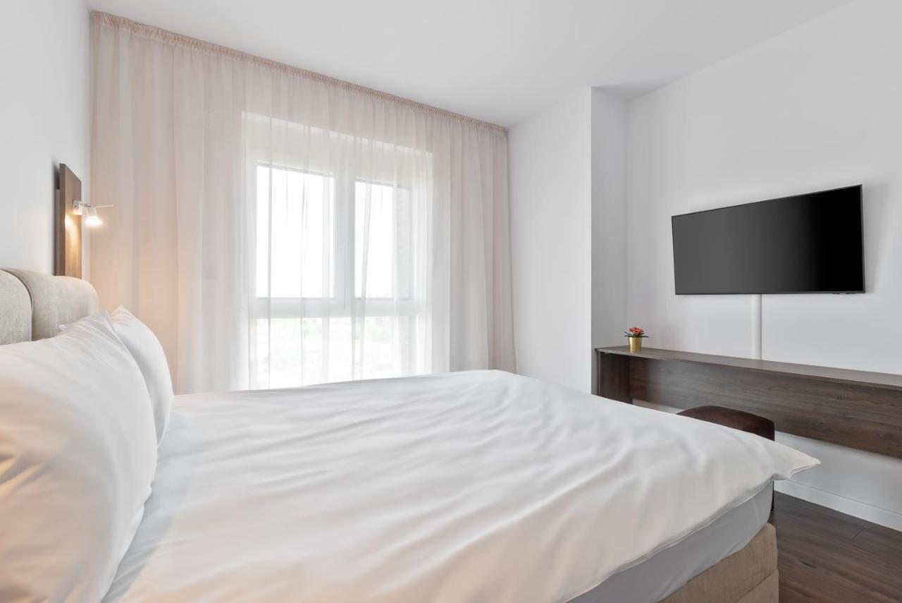 Apartamento Grand Hill Flats Oradea Exterior foto