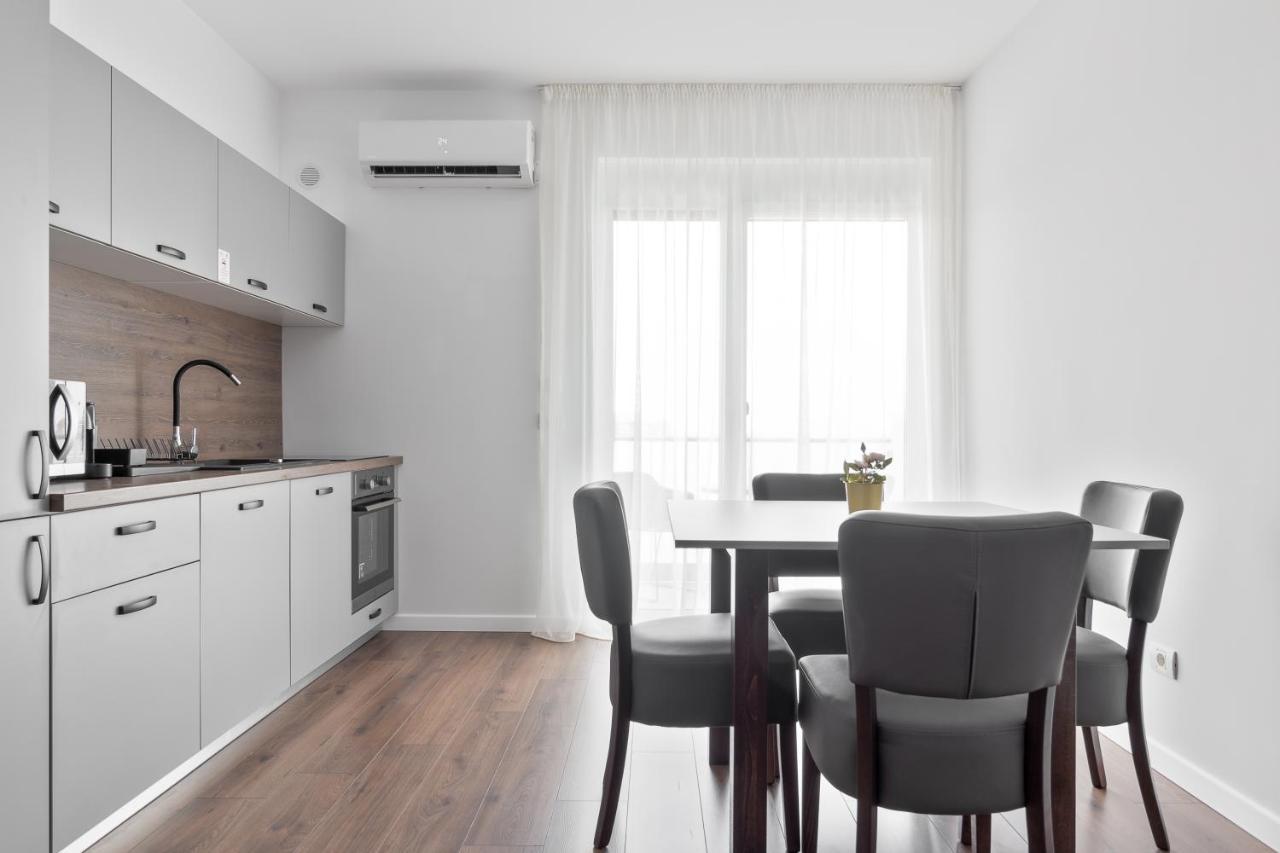 Apartamento Grand Hill Flats Oradea Exterior foto