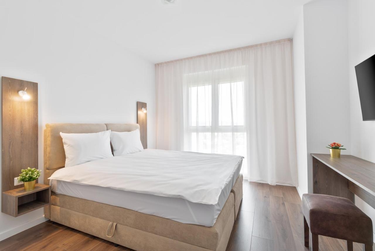 Apartamento Grand Hill Flats Oradea Exterior foto