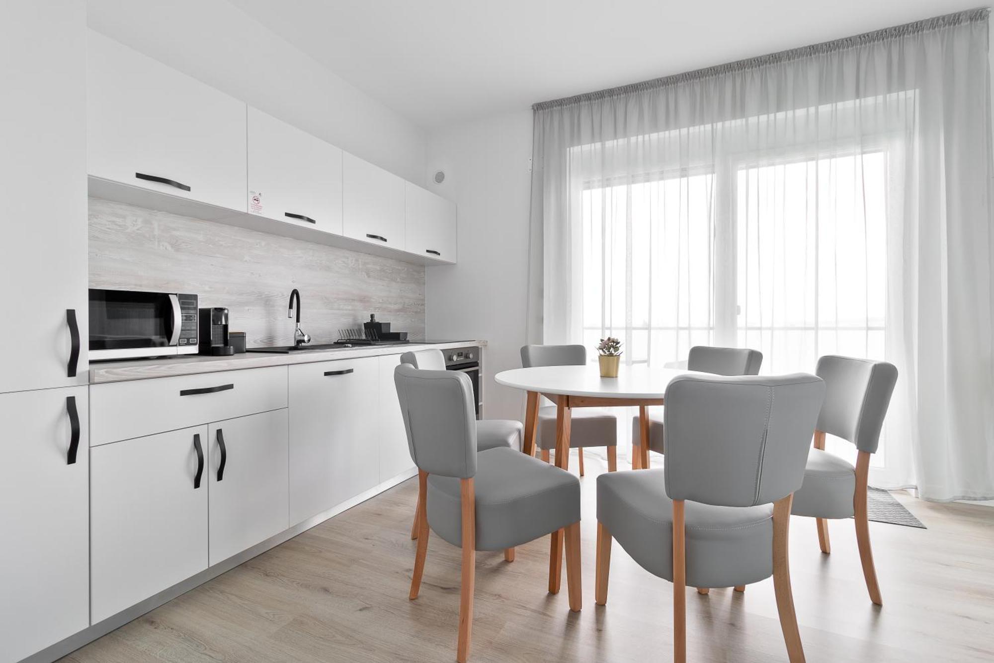 Apartamento Grand Hill Flats Oradea Exterior foto